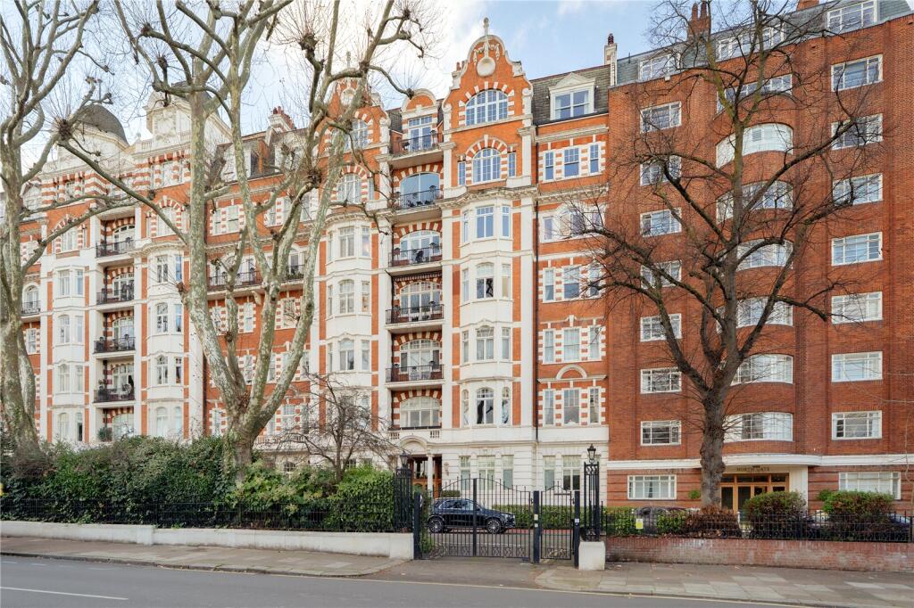 4 bedroom apartment for sale in North Gate, Prince Albert Road, St John's Wood, London, NW8